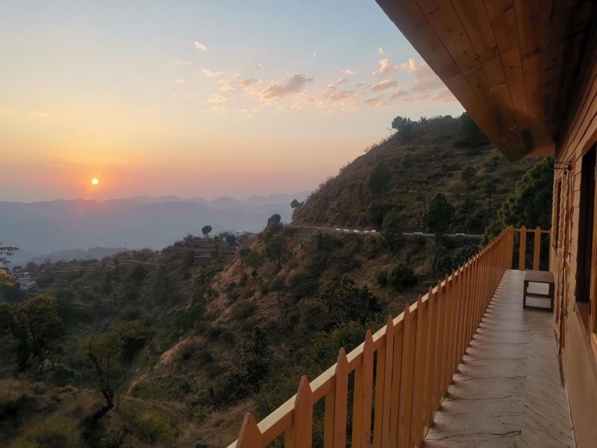 Villa By Mountain Homes- Lansdowne Bagian luar foto