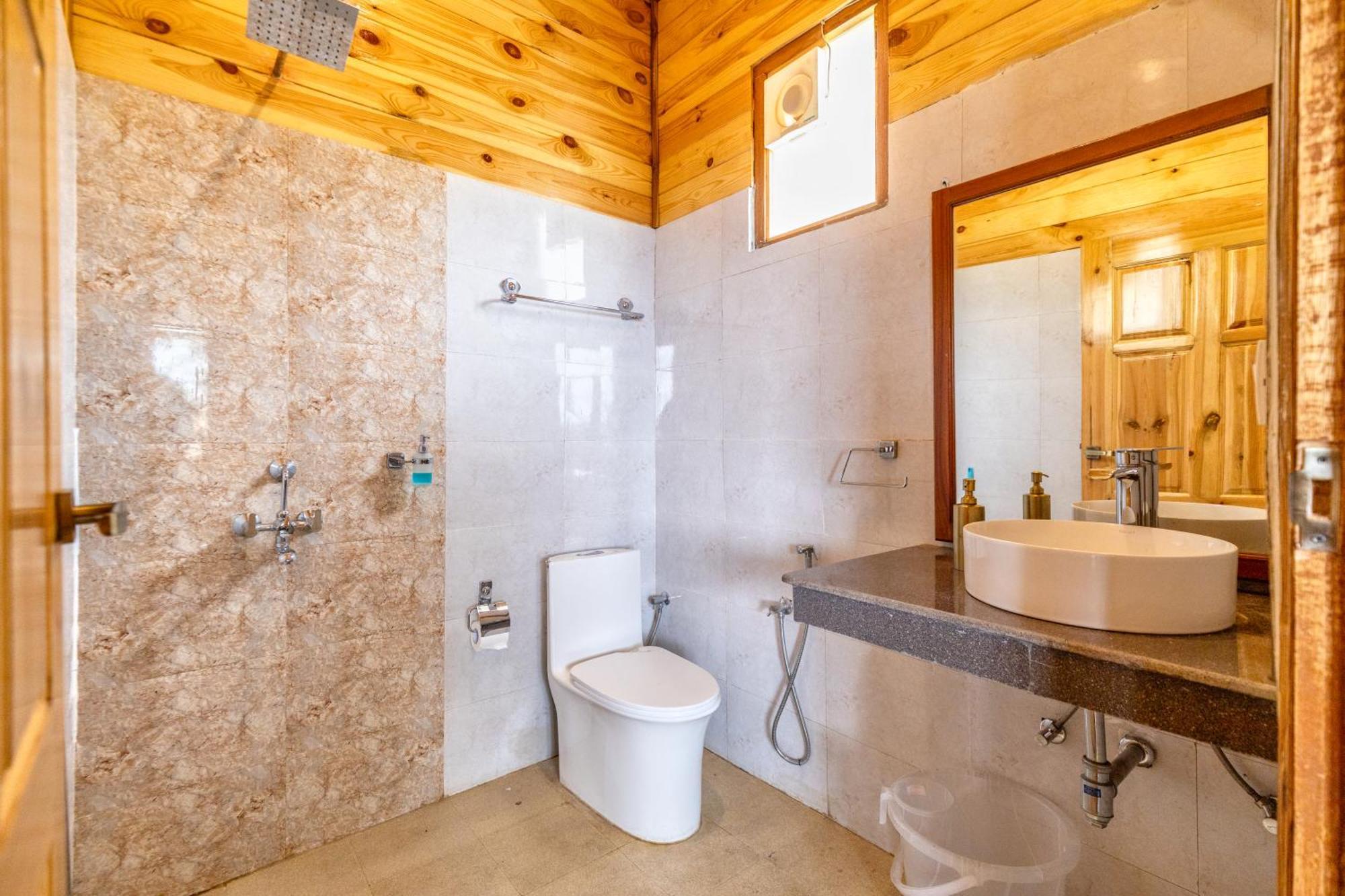 Villa By Mountain Homes- Lansdowne Bagian luar foto